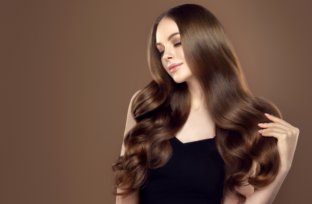 shutterstock 1401991718 - Tips para mantener el pelo hidratado