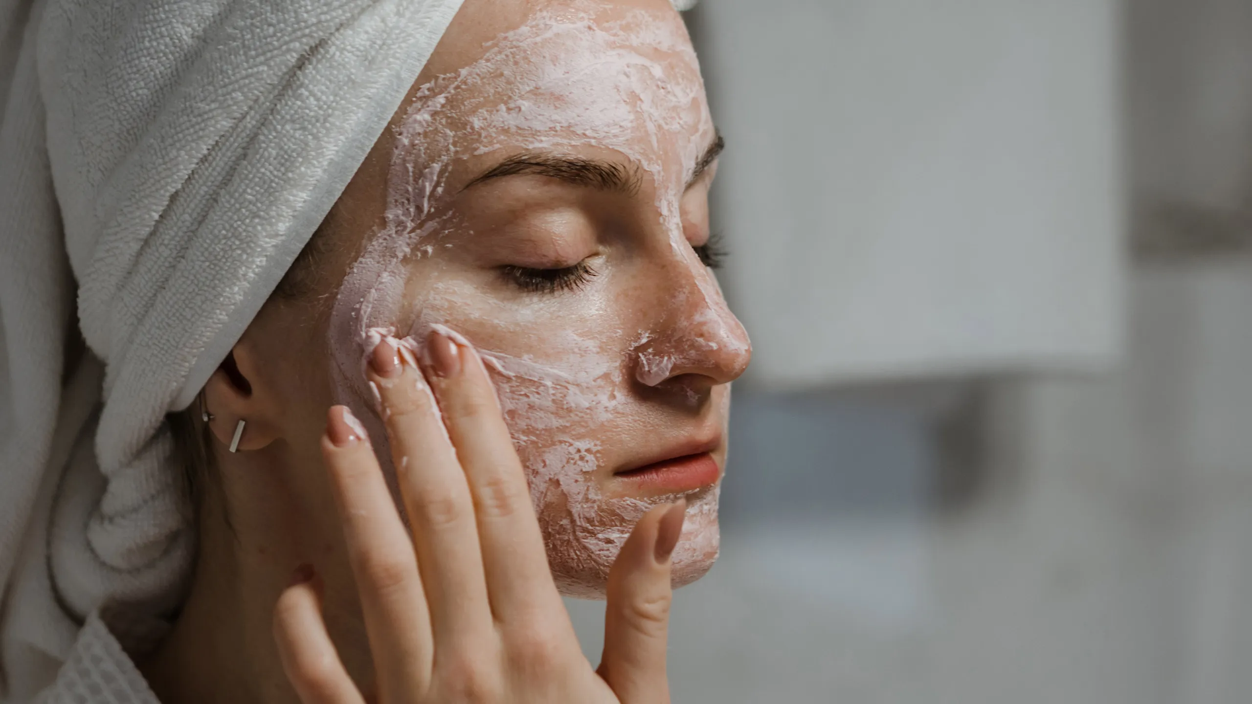 exfoliantes para rejuvenecer la cara - La guía definitiva de exfoliación para una piel suave y saludable