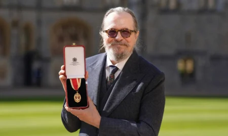 gary oldman caballero imoerio britanico 450x270 - Gary Oldman es nombrado Caballero del Imperio Británico