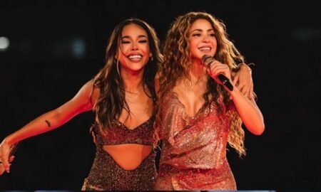 shakira danna 450x270 - Shakira cierra con broche de oro en CDMX 