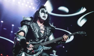 bf3e1167d3cbb557118788822f0f1556 L 300x180 - Gene Simmons, de Kiss, es hospitalizado de emergencia