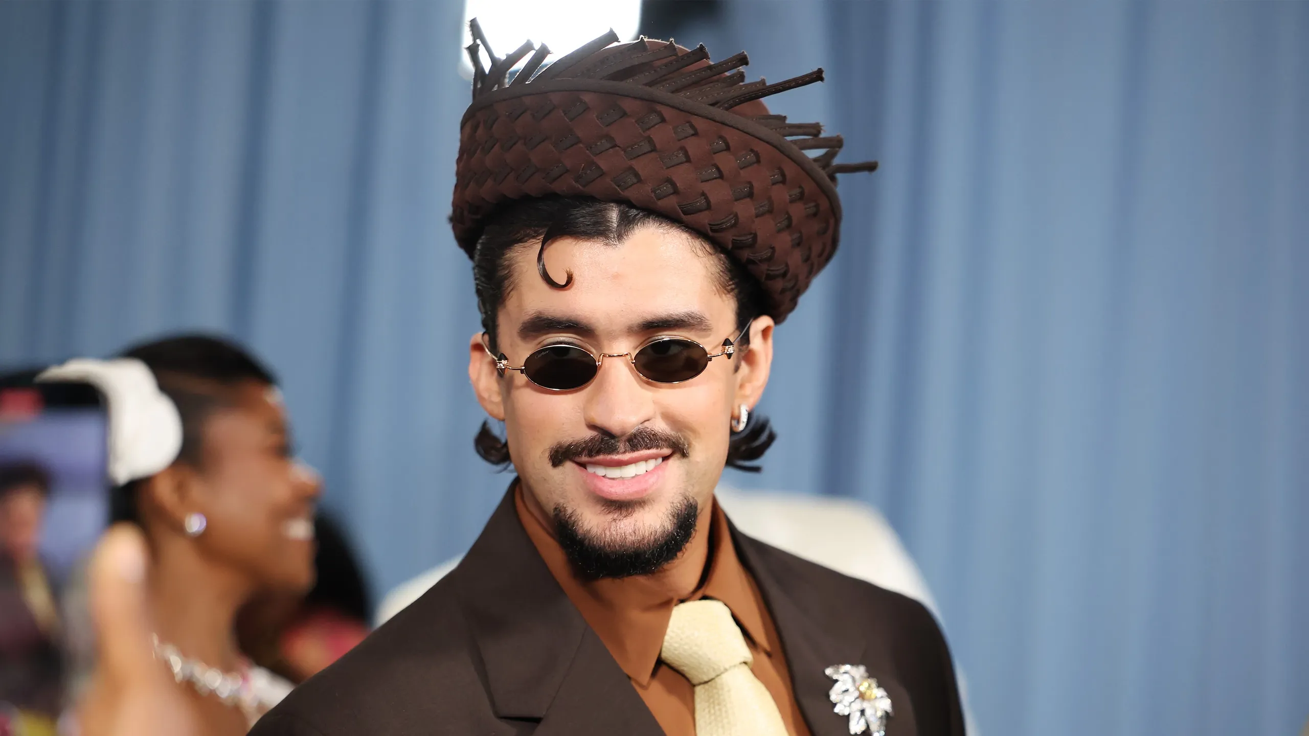 Bad Bunny MET Gala 2025 look 2213606828 - Bad Bunny arranca “DeBÍ TiRAR MÁS FOToS” y sorprende al mundo