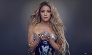 amazing colombian singer shakira wallpaper 1024x576 44 300x180 - Shakira vive jalón de pelo en concierto en Uruguay y fans encienden el debate