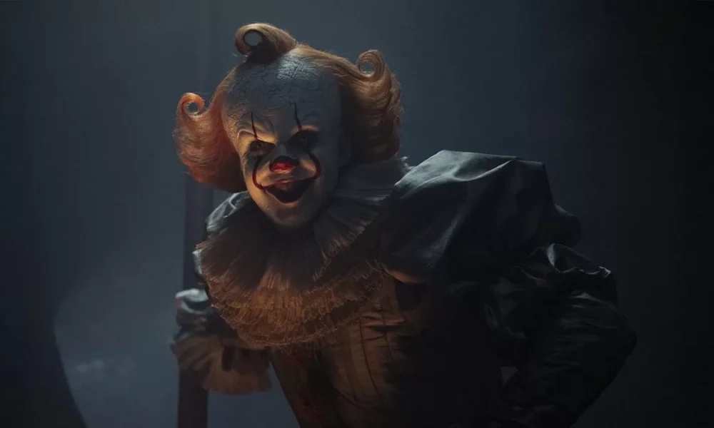 bill skarsgard IT Welcome to Derry 1000x600 - “Welcome to Derry: la precuela que revive nuestros horrores”