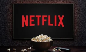 edicasefilmes de ficcao cientifica disponiveis na netflix transportam os espectadores para realidades alternativas imagem hamara shutterstock x8hyq 300x180 - Hollywood en alerta: el megacanje Netflix-Warner y la exigencia de empleo justo