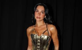 images - Dua Lipa cambia el glamour por tacos: la captan comiendo en taquería de San Cosme