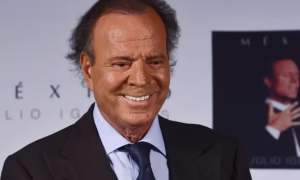 GDEQM5737NDHFB5QWWHWNFGOW4 300x180 - Julio Iglesias acusa a Fiscalía de impedir su defensa