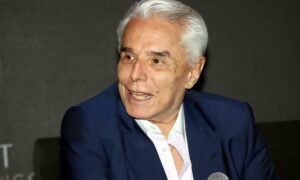 descarga 4 300x180 - Enrique Guzmán critica al reggaetón y defiende el amor