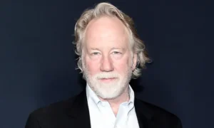 timothy busfield 300x180 - Timothy Busfield enfrenta a la justicia por cargos de abuso infantil