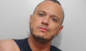 hector zamorano la academia muerte 300x180 - Muere Héctor Zamorano, ex La Academia, a los 47