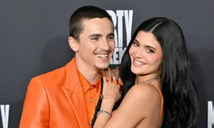 kylie jenner y timothee chalamet 300x180 - Timothée Chalamet revela por qué se disculpó con Kylie Jenner en su cumpleaños 30