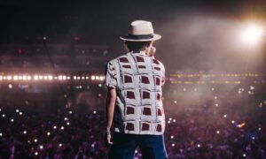 513869033 10163580613102244 5165814836971440230 n 300x180 - Boletos de Bruno Mars en México desatan críticas