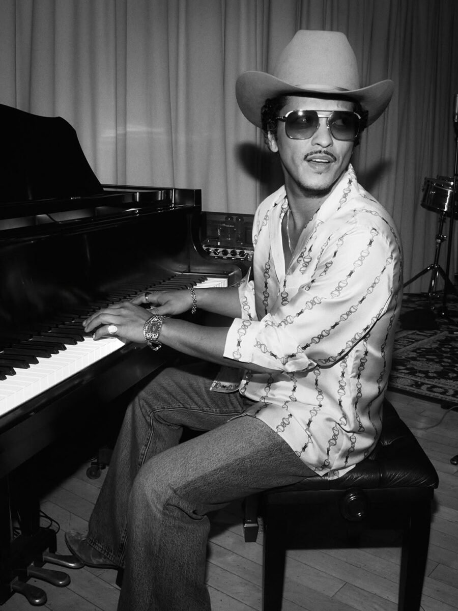 612907212 1557952639025821 1242653428280032521 n 900x1200 - Boletos de Bruno Mars en M&eacute;xico desatan cr&iacute;ticas